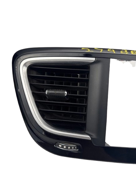 2017-2025 Chrysler Voyager/Pacifica Radio bezel with air vents